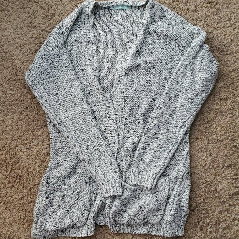 COPY - Black/white/silver cardigan
